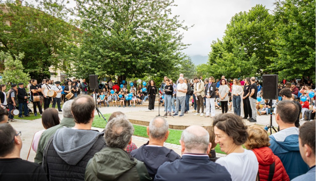 Urduña Herri Eskola recibe el reconocimiento que merece image